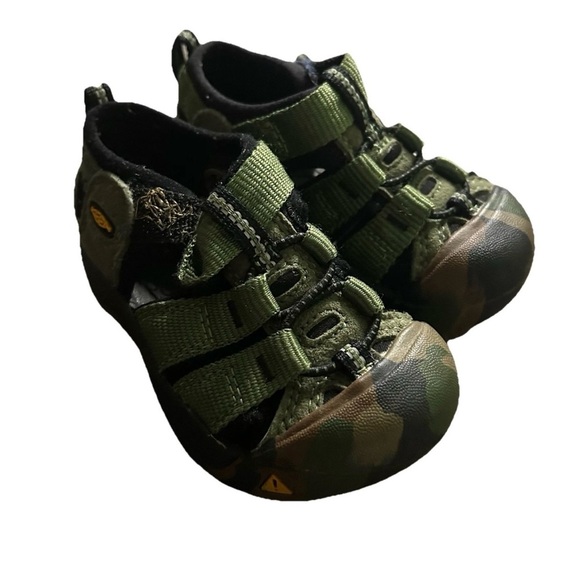 Keen Toddler Boy Green Camo Shoes Size 5 - Picture 1 of 5